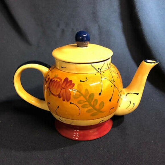AMBIANCE COLLECTION ROMANCE by NANETTE VACHER TEAPOT AND LID 4 cup RED FLORAL  N - Picture 6 of 6